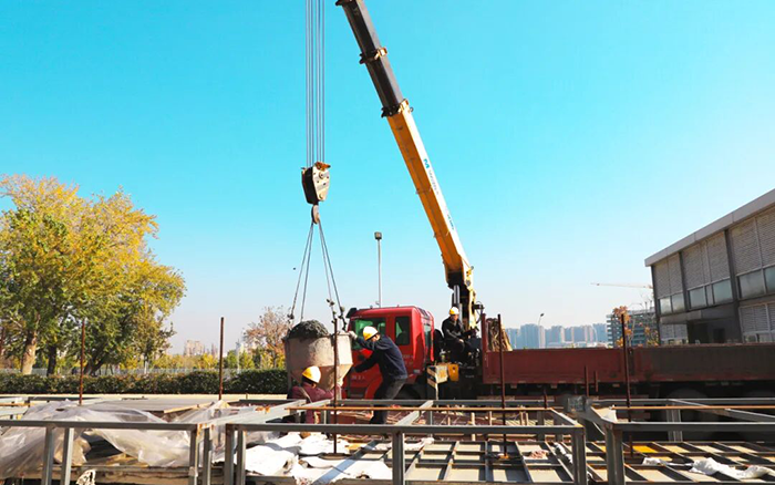 高效安全雙 buff！徐工隨車吊助力混凝土施工