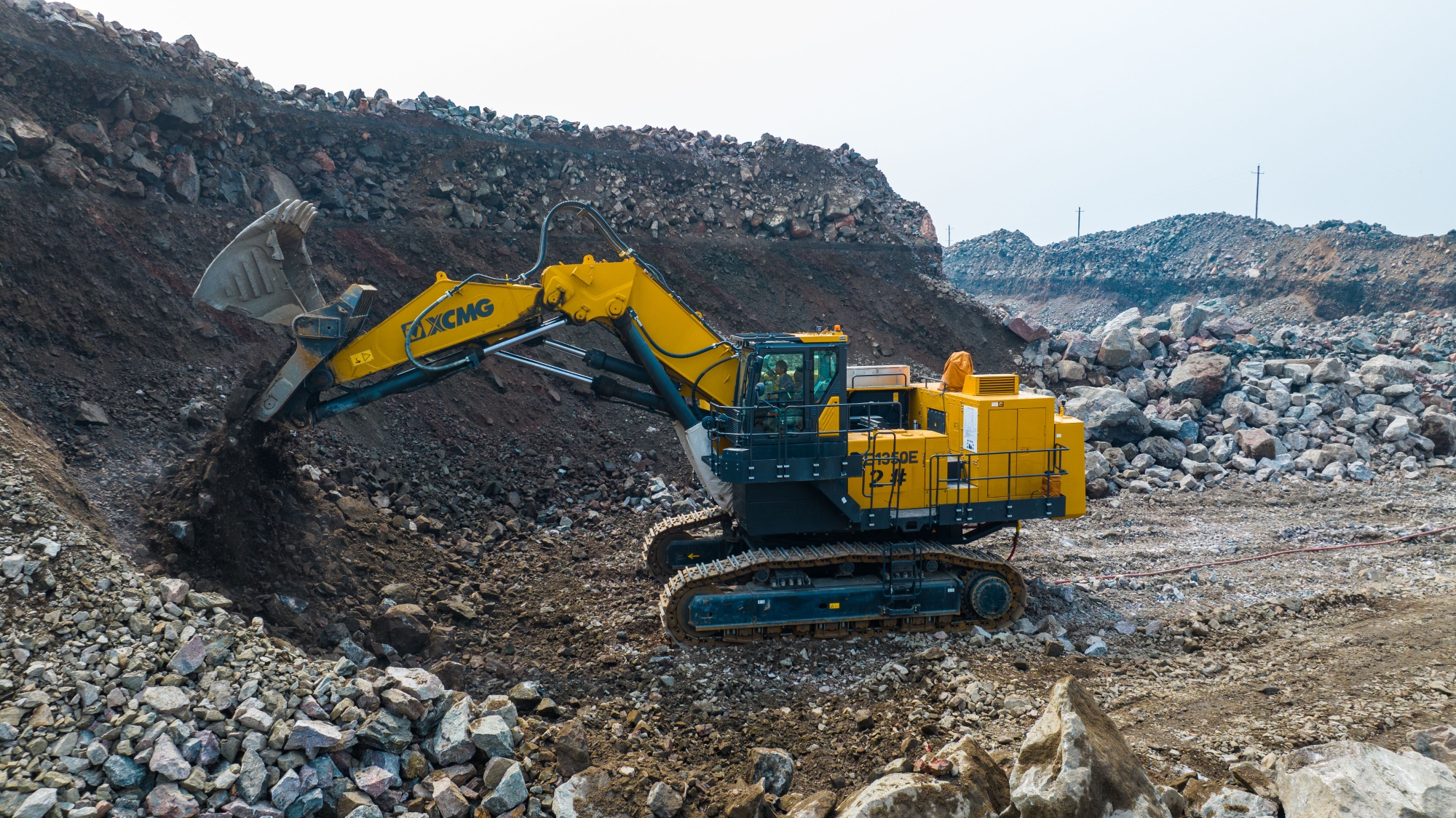 破局“硬巖+低碳”雙難題，徐工純電礦挖XE1350E贏得河北鐵礦客戶信賴