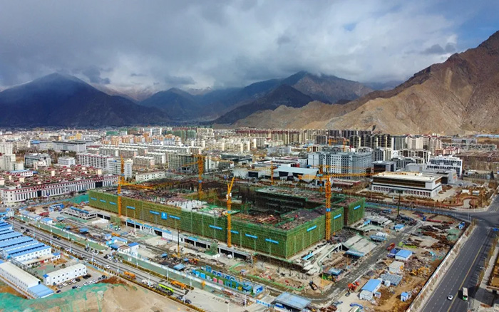 “世界屋脊”再建新地標(biāo)！徐工群塔“交作業(yè)了”！