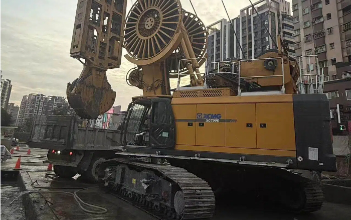 穩(wěn)保施工！徐工地下連續(xù)墻液壓抓斗攻克東南亞復(fù)雜工況