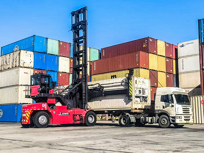 征戰(zhàn)-20℃！徐工綠色智能裝備列陣渤海灣