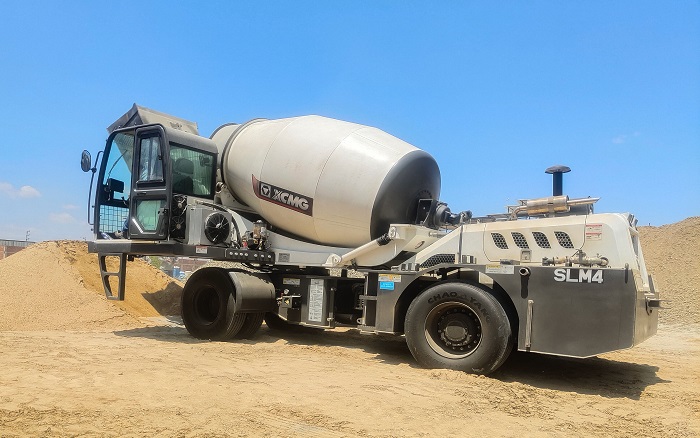 “綠能先鋒”抵達(dá)秘魯！首臺(tái)SLM4自上料攪拌車閃耀南美！
