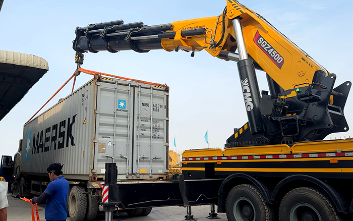 東南亞“轉(zhuǎn)運王牌”！ 徐工SQZ4500C集裝箱作業(yè)穩(wěn)準(zhǔn)快